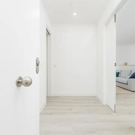 Apartment Homes Urban Sky Tower 4 G Malaga
