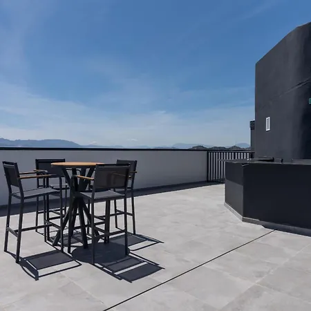 Apartment Homes Urban Sky Tower 4 G Malaga