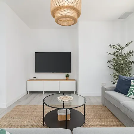 Apartment Homes Urban Sky Tower 4 G Malaga