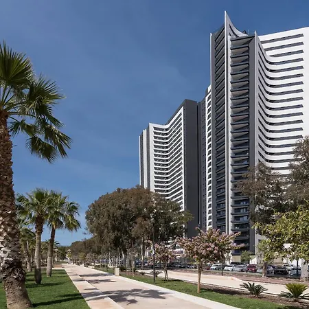 Apartment Homes Urban Sky Tower 4 G *